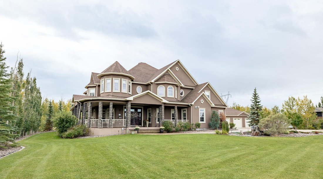 House in Spruce Grove, Alberta, Canada 1 - 18267089