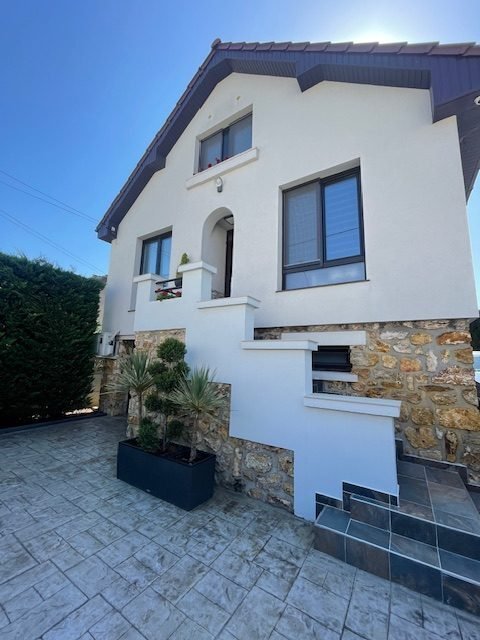 House in Le Blanc-Mesnil, Ile-de-France, France 1 - 18267210
