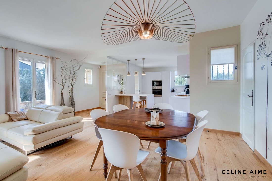 Apartment in Saint-Cloud, Ile-de-France, France 1 - 18267244