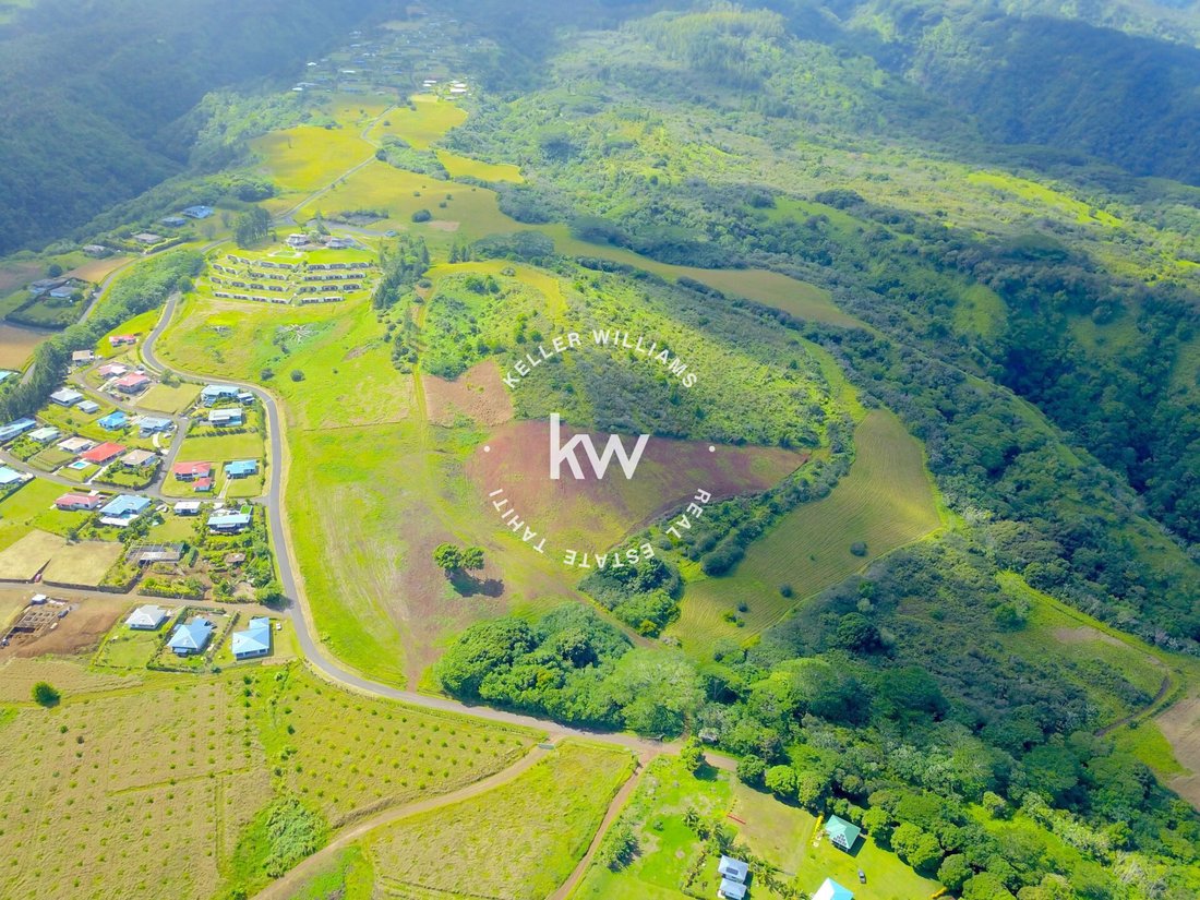 Land in Taiarapu-Ouest, Windward Islands, French Polynesia 4 - 18218586