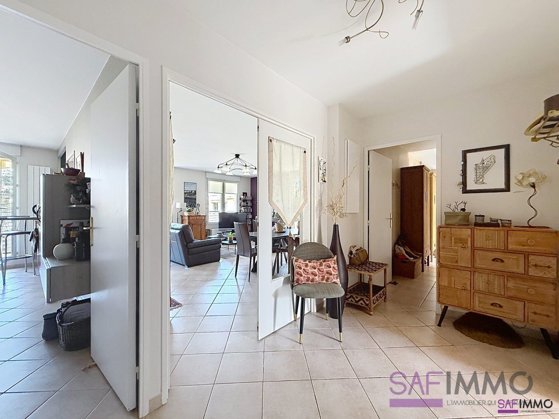 Apartment in Sainte-Foy-lès-Lyon, Auvergne-Rhône-Alpes, France 4 - 18267220