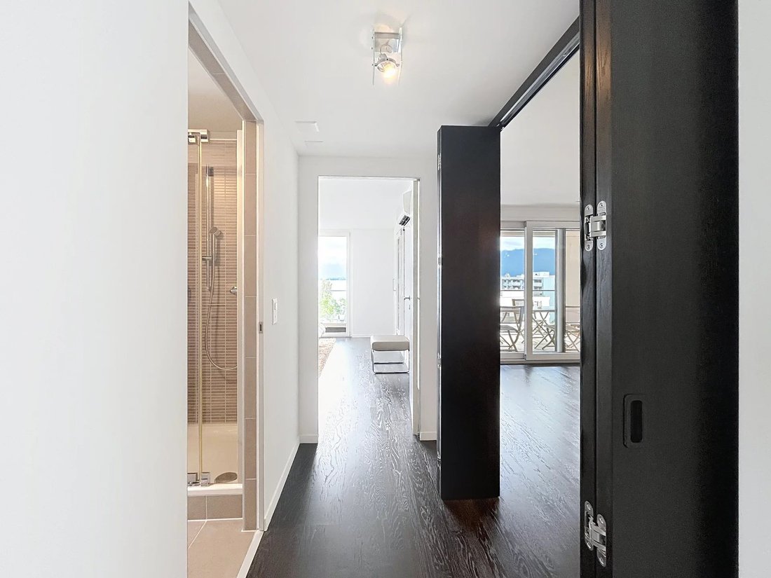 Condo in Veytaux, Vaud, Switzerland 4 - 18267054