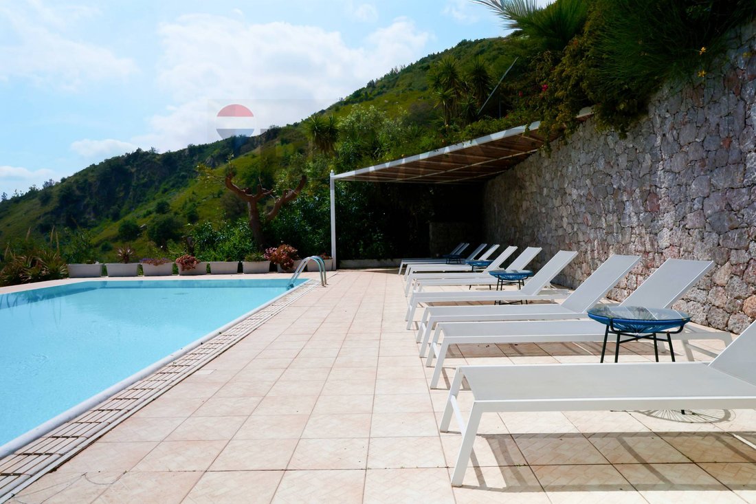 Villa in Letojanni, Sicily, Italy 3 - 18267032