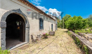 Landhaus in Linguaglossa, Sizilien, Italien 1
