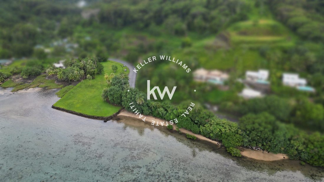 Land in Moorea-Maiao, Windward Islands, French Polynesia 1 - 18124592