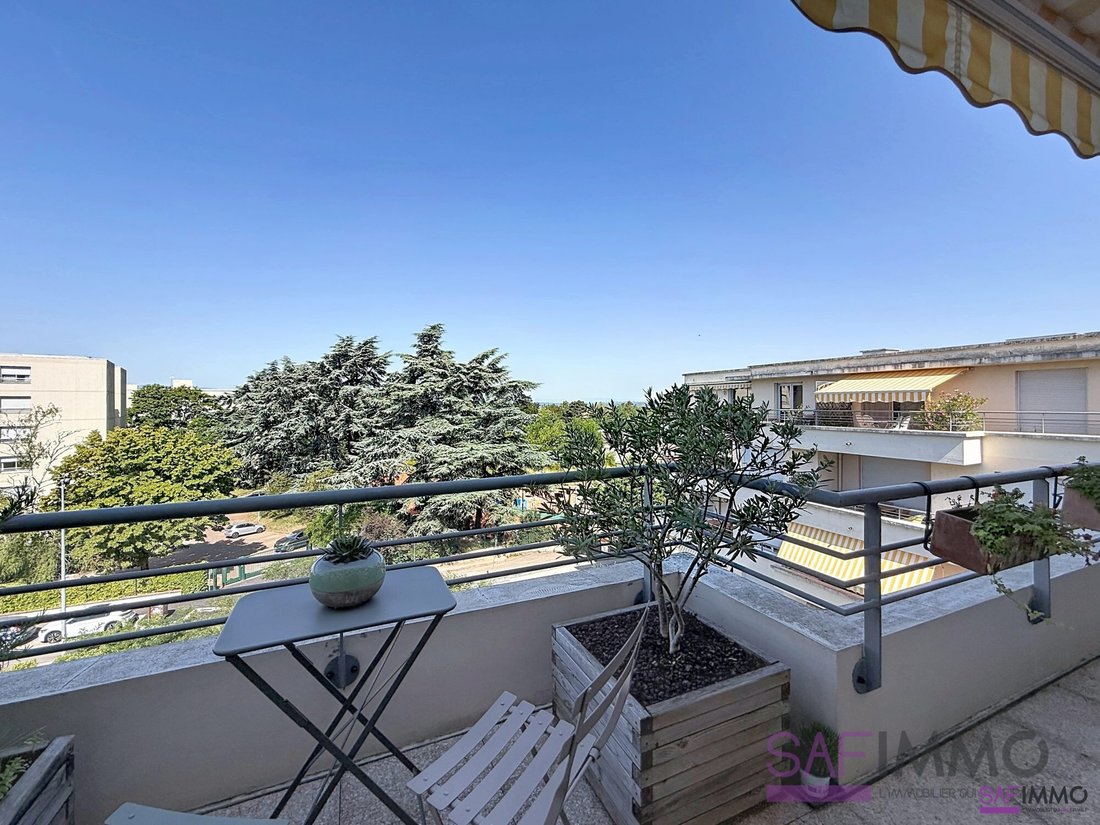 Apartment in Sainte-Foy-lès-Lyon, Auvergne-Rhône-Alpes, France 5 - 18267220