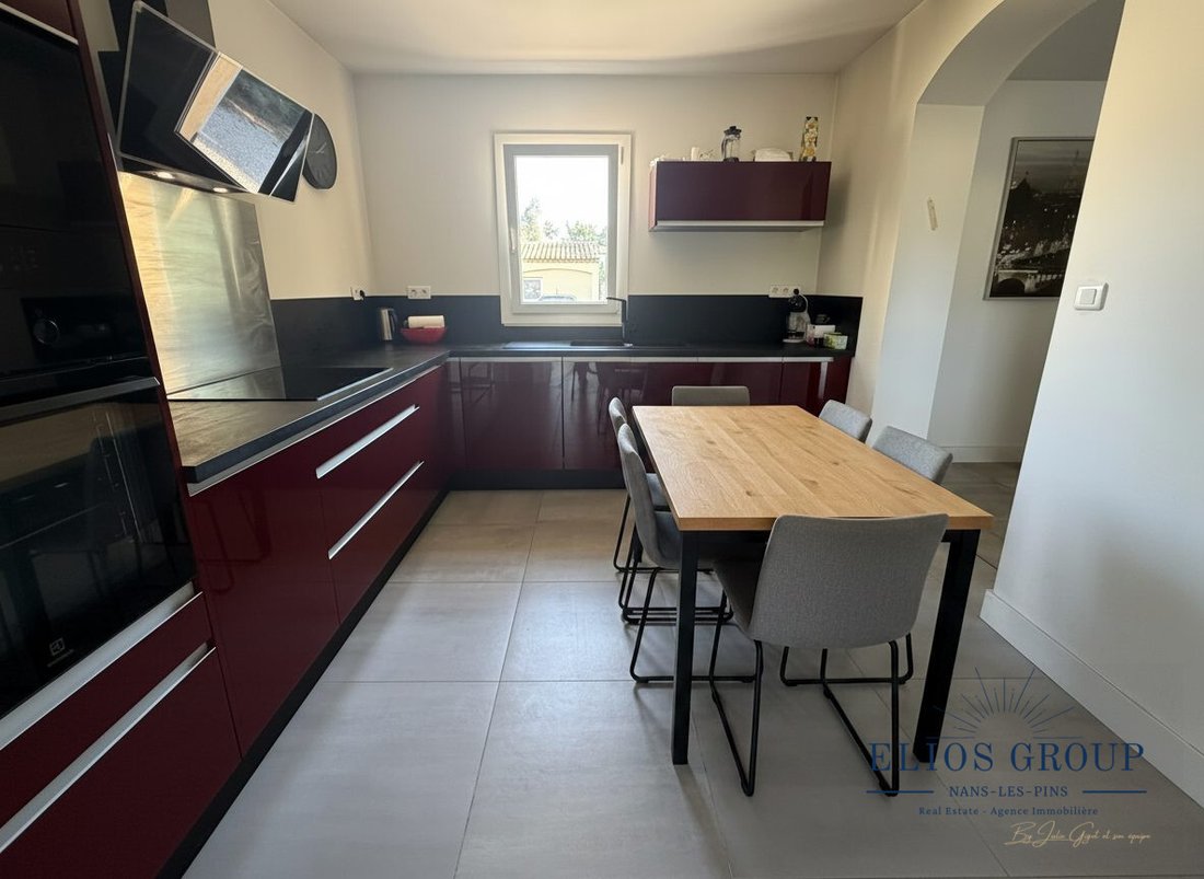 Casa a Nans-les-Pins, Provenza-Alpi-Costa Azzurra, Francia 4 - 18267219