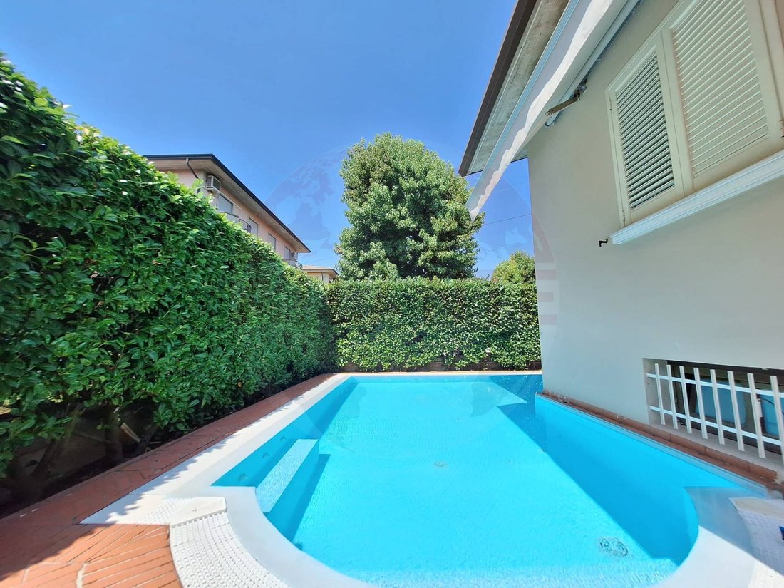 Villa in Chiari, Lombardy, Italy 5 - 18267008