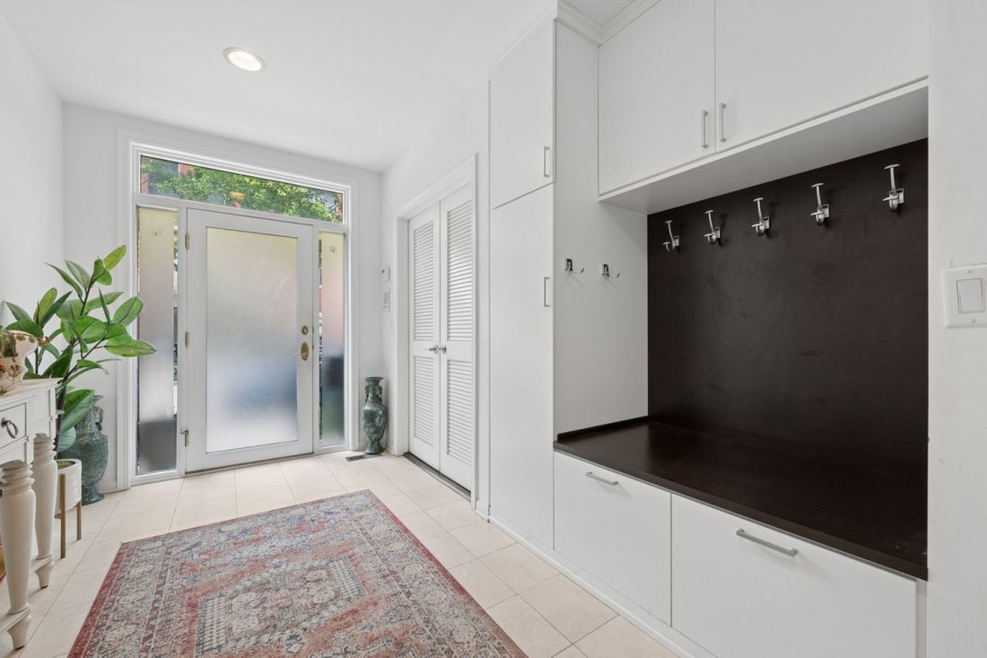 House in Chicago, Illinois, United States 4 - 18267055