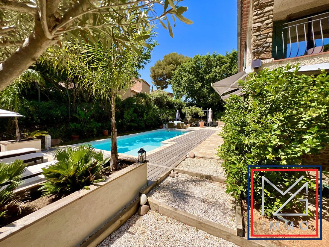 Country House in La Garde, Provence-Alpes-Côte d'Azur, France 2 - 18267151