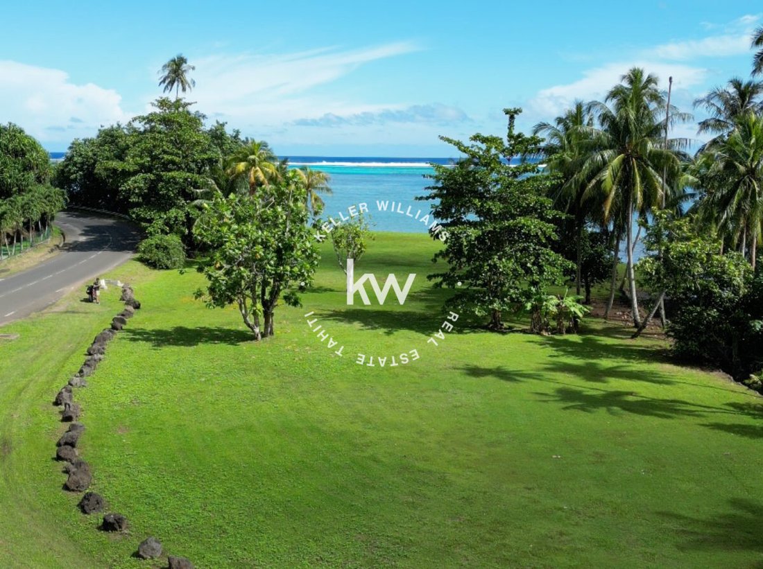 Land in Moorea-Maiao, Windward Islands, French Polynesia 3 - 18124592