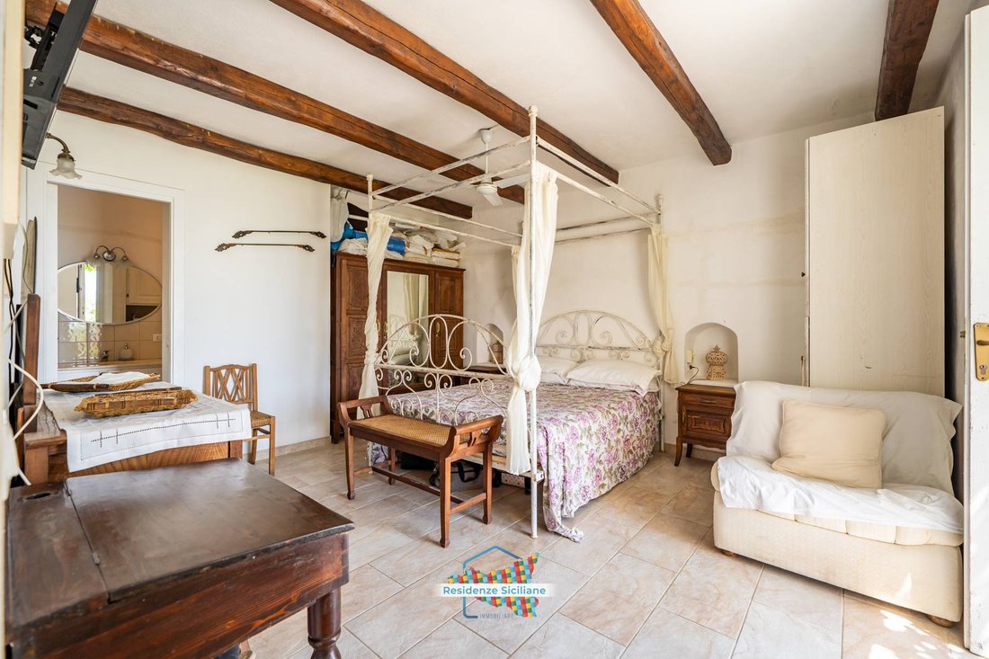 Villa in Santa Marina Salina, Sicily, Italy 2 - 17848587