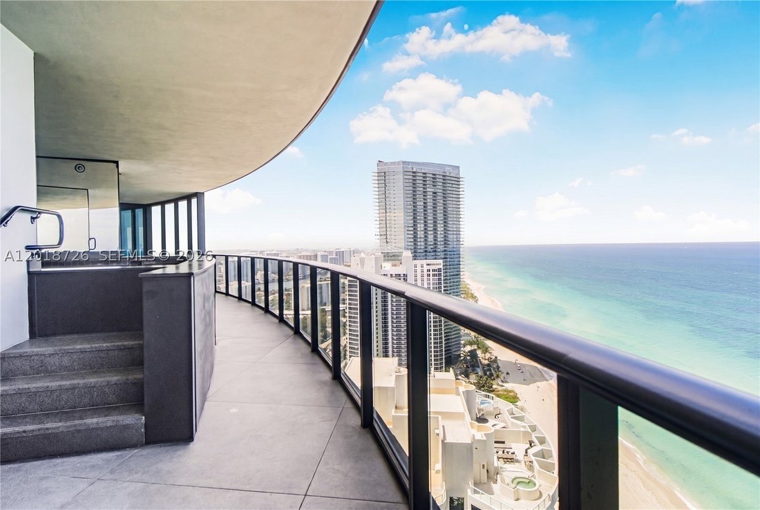 House in Sunny Isles Beach, Florida, United States 1 - 17924540