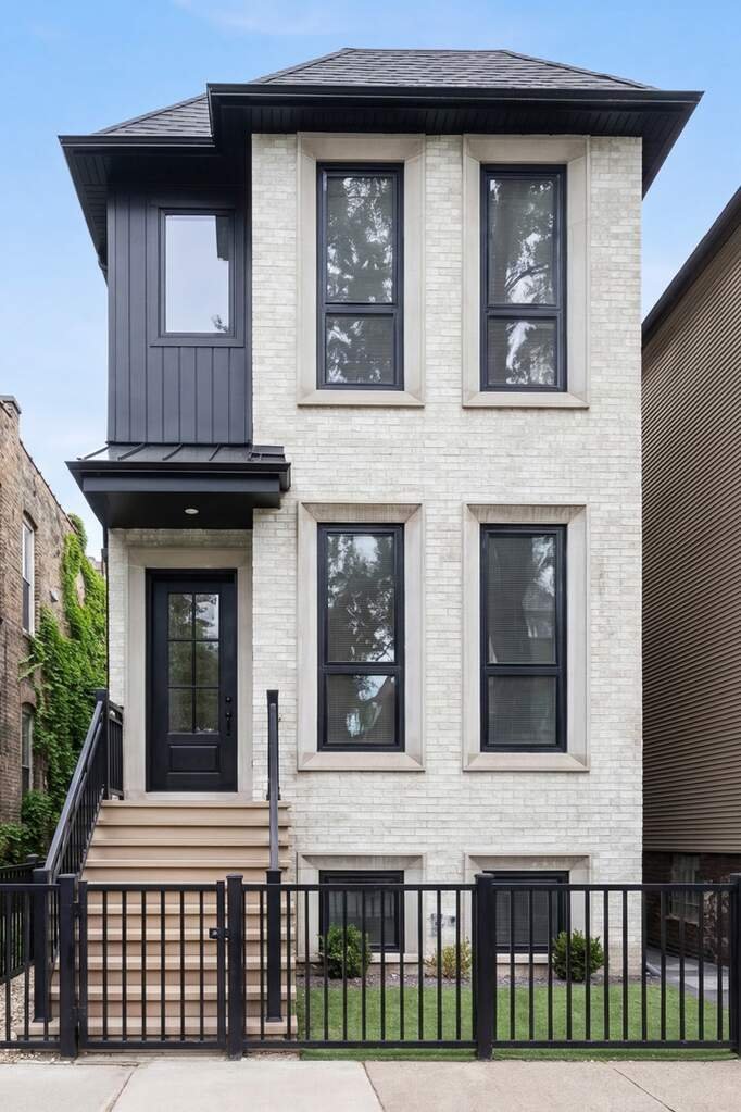 House in Chicago, Illinois, United States 1 - 18256980