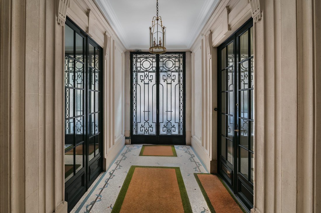 Apartment in Bois de Boulogne, Paris 16e Arrondissement, Paris 4 - 18267177