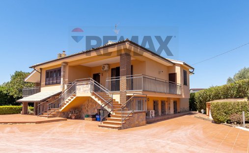 Villa a Neapolis, Fontane Bianche, Sicilia 1