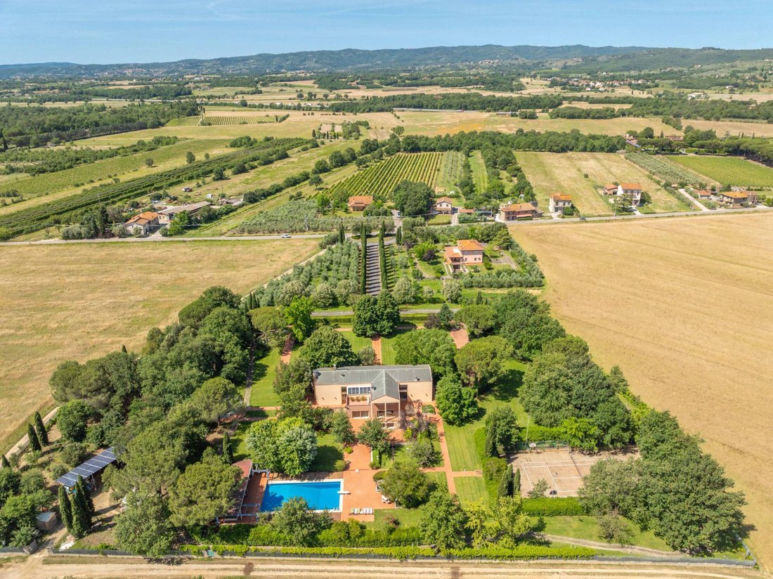 Villa à Civitella in Val di Chiana, Toscane, Italie 2 - 18267024