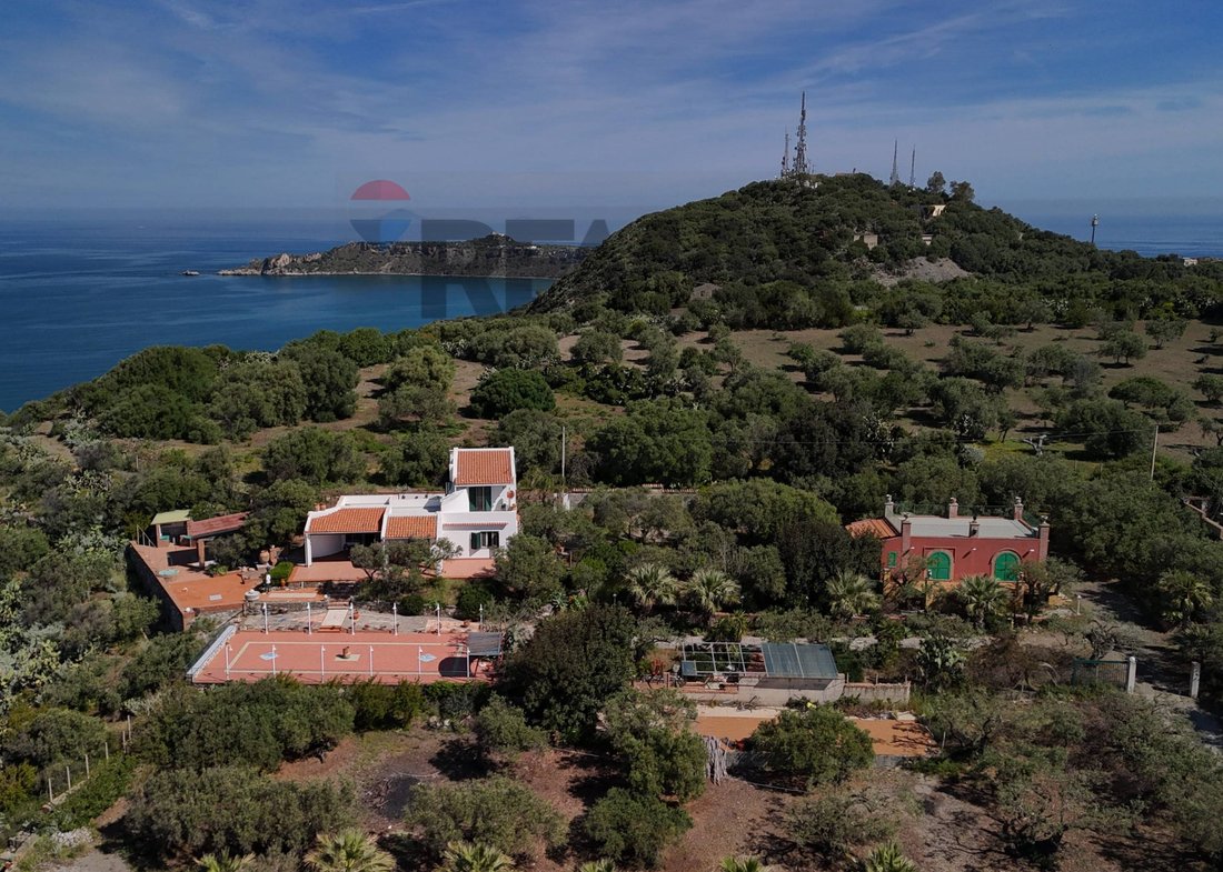 Villa in Milazzo, Sicily, Italy 1 - 18267028