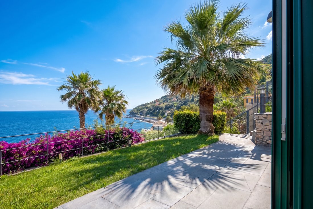 Villa in Pra' - Voltri, Genoa, Liguria 1 - 18267305