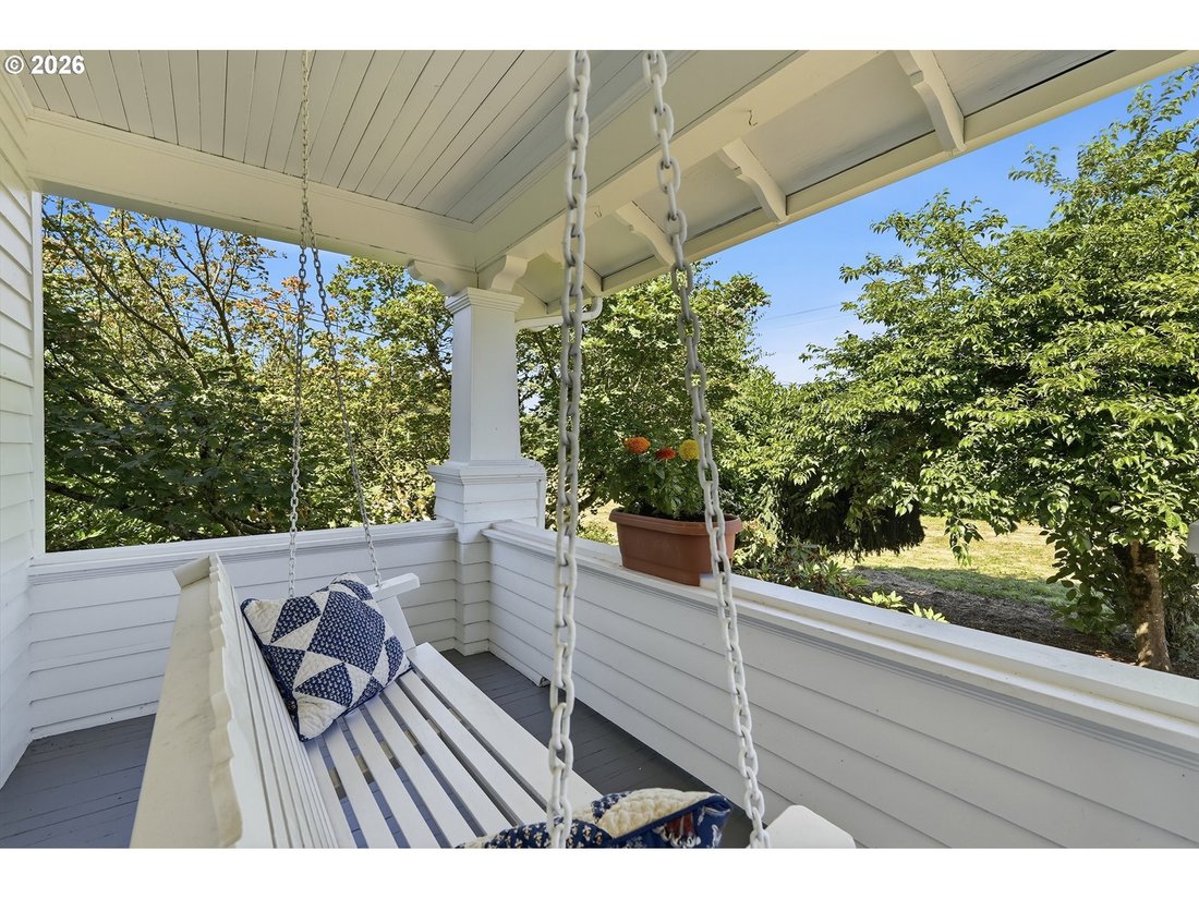 House in Aurora, Oregon, United States 5 - 18267633
