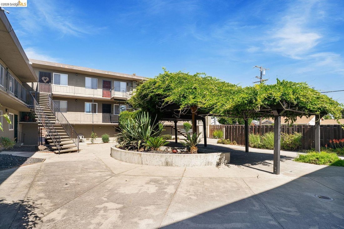 Antioch, California, United States 3 - 18268277