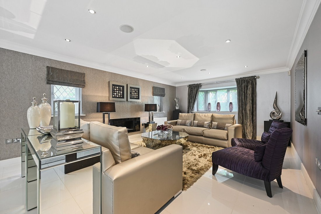 House in Great Stanmore, Harrow, England 5 - 18267539