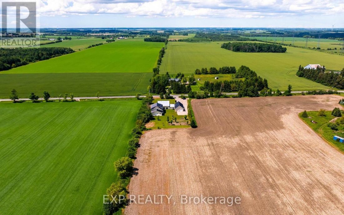 House in Grand Valley, Ontario, Canada 3 - 18268653