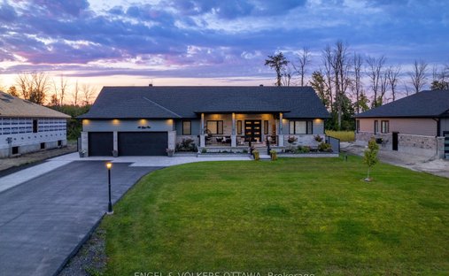 House in Ottawa, Ontario, Canada 1