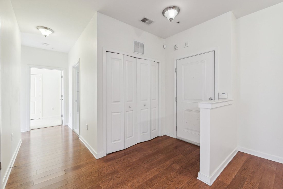 Condo in Jersey City, New Jersey, United States 4 - 18267849