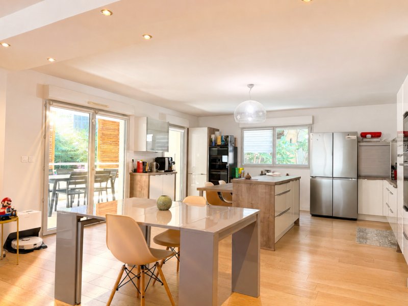 Appartement à Castellane, 6e Arrondissement, Marseille 2 - 18268473