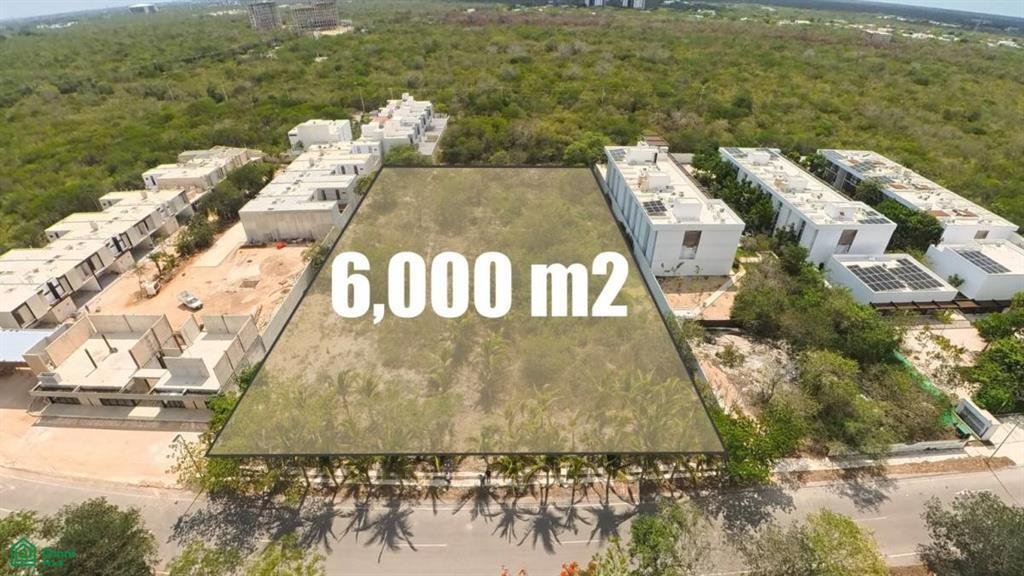 Land in Yucatán Country Club, Yucatan, Mexico 1 - 17811022