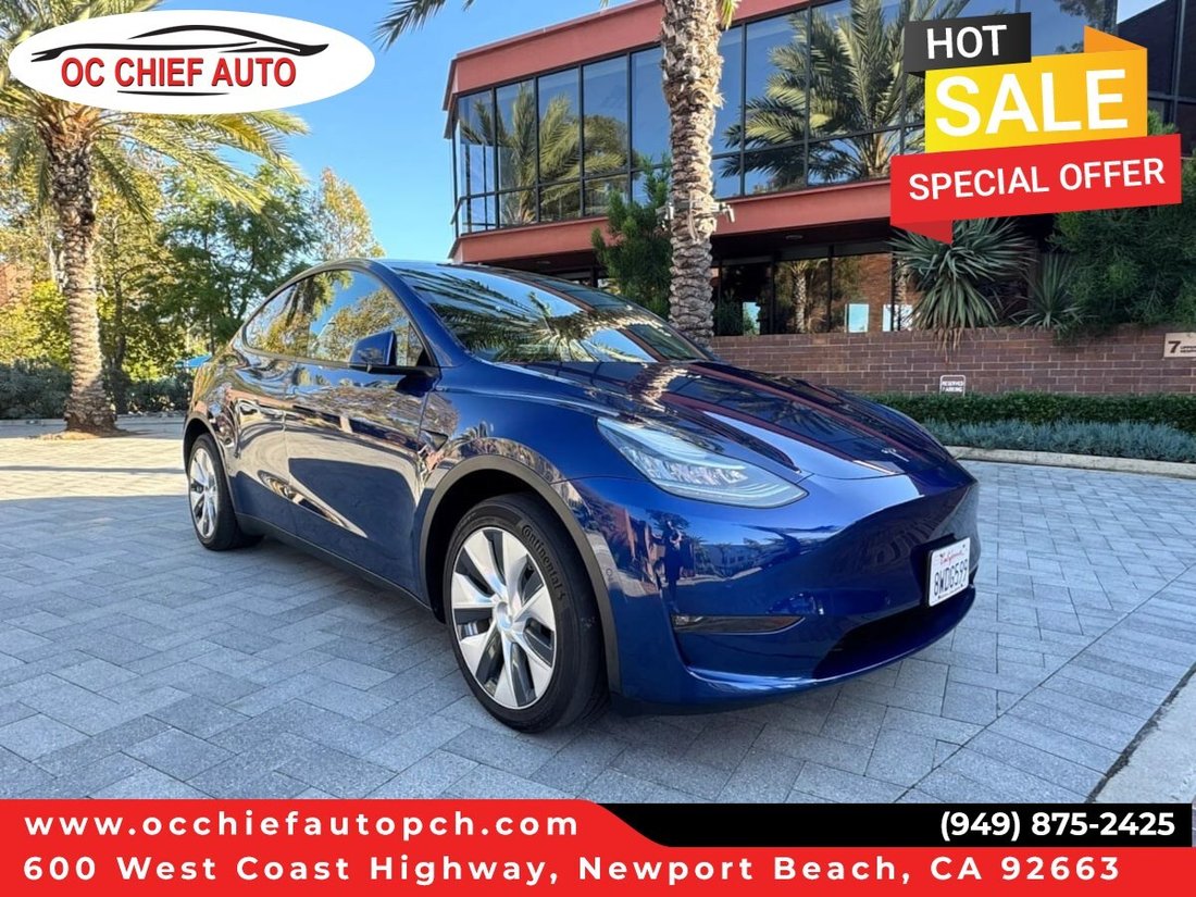 Suv in Newport Beach, CA, United States 1 - 18237643