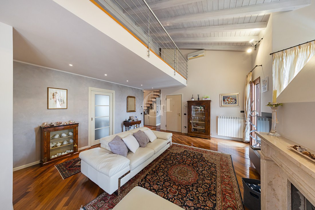 Apartment in Castel Venzago, Lonato del Garda, Lombardy 5 - 18267517