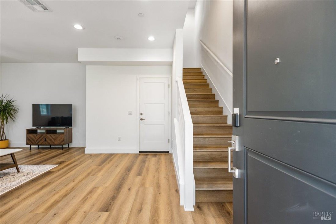 Condo in Santa Rosa, California, United States 5 - 18267334
