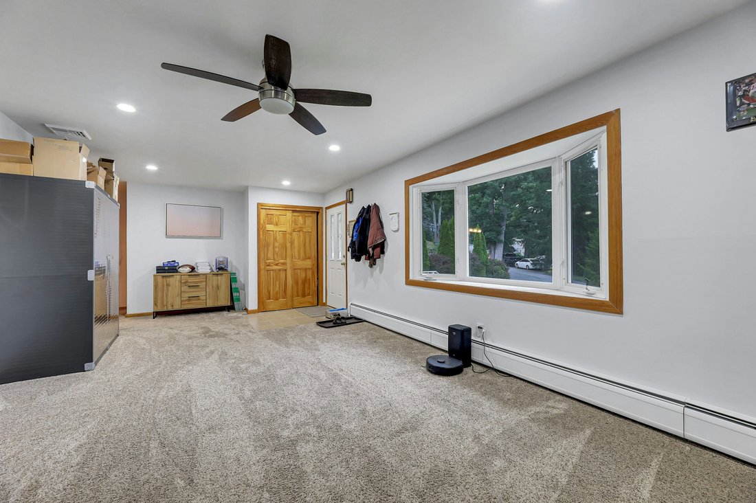 West Milford, New Jersey, United States 4 - 18268791