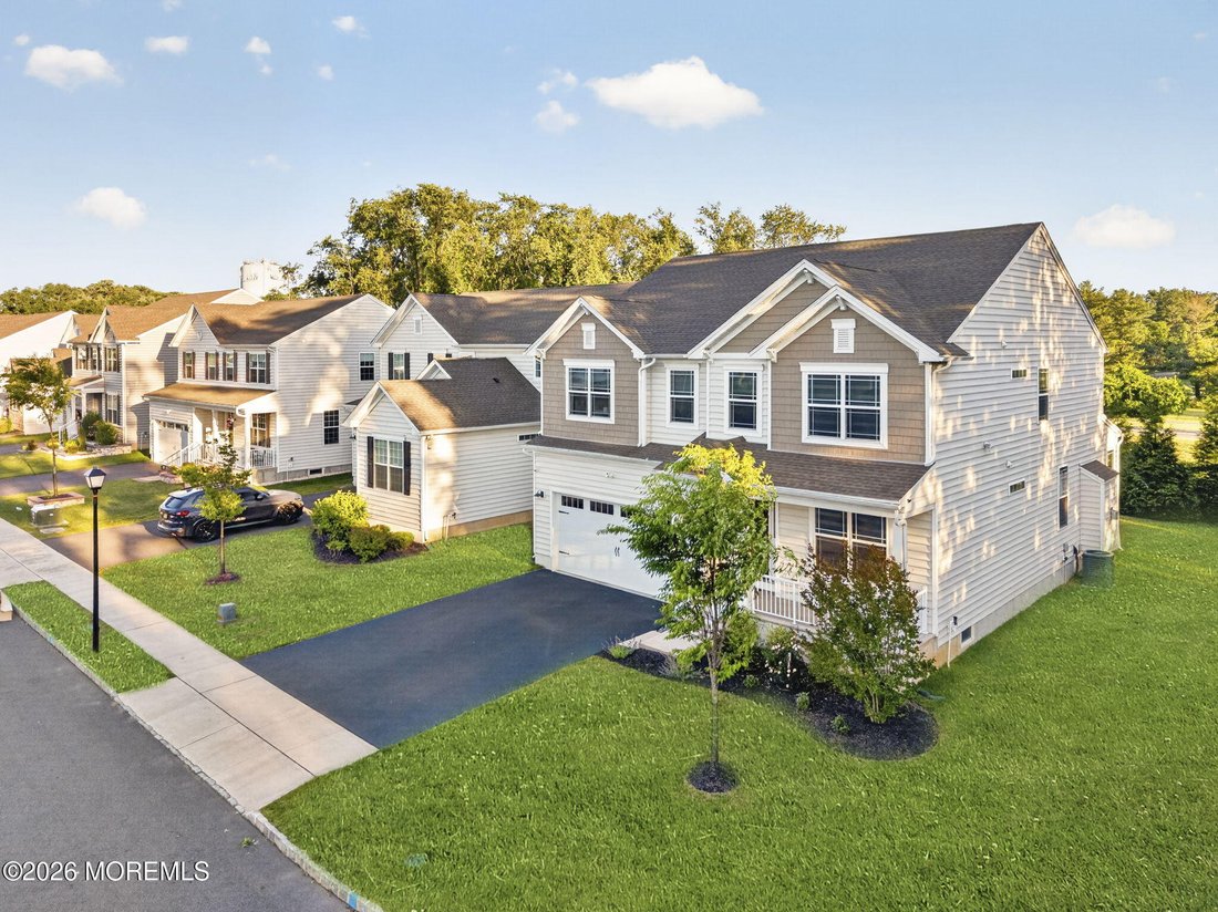 House in Marlboro Township, New Jersey, United States 3 - 18267908