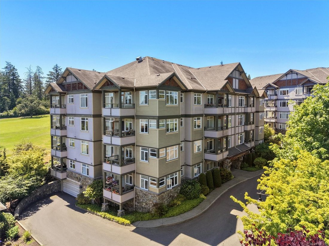 Condo in Esquimalt, British Columbia, Canada 2 - 18268730