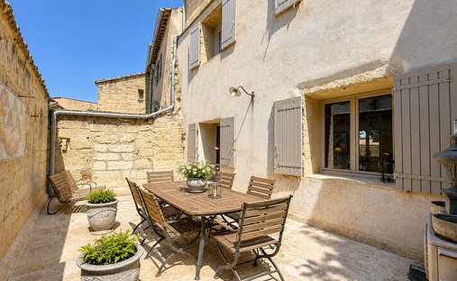 Residenza a Uzès, Occitania, Francia 1