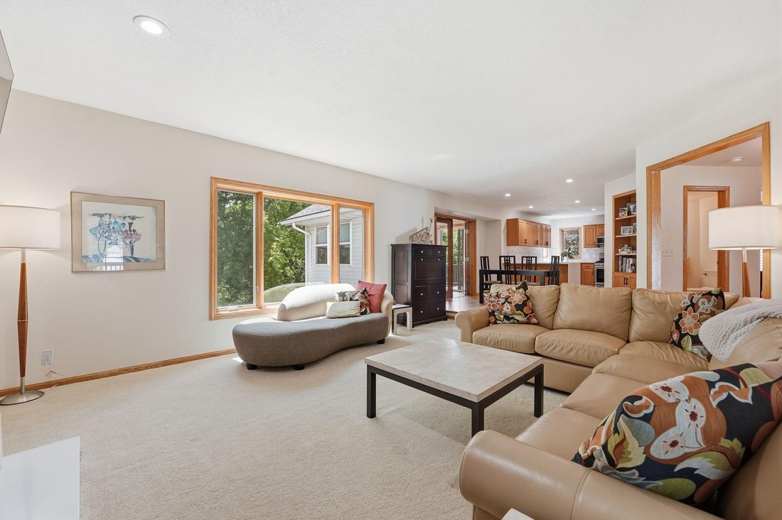 House in Plymouth, Minnesota, United States 2 - 18267599