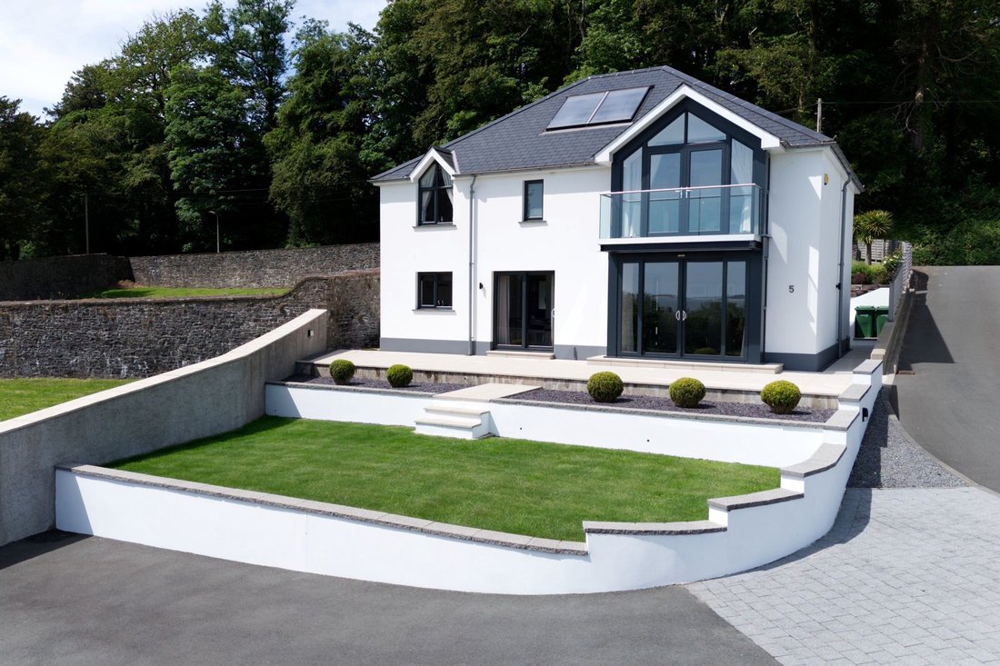 House in Llansteffan, Wales 1 - 18267525