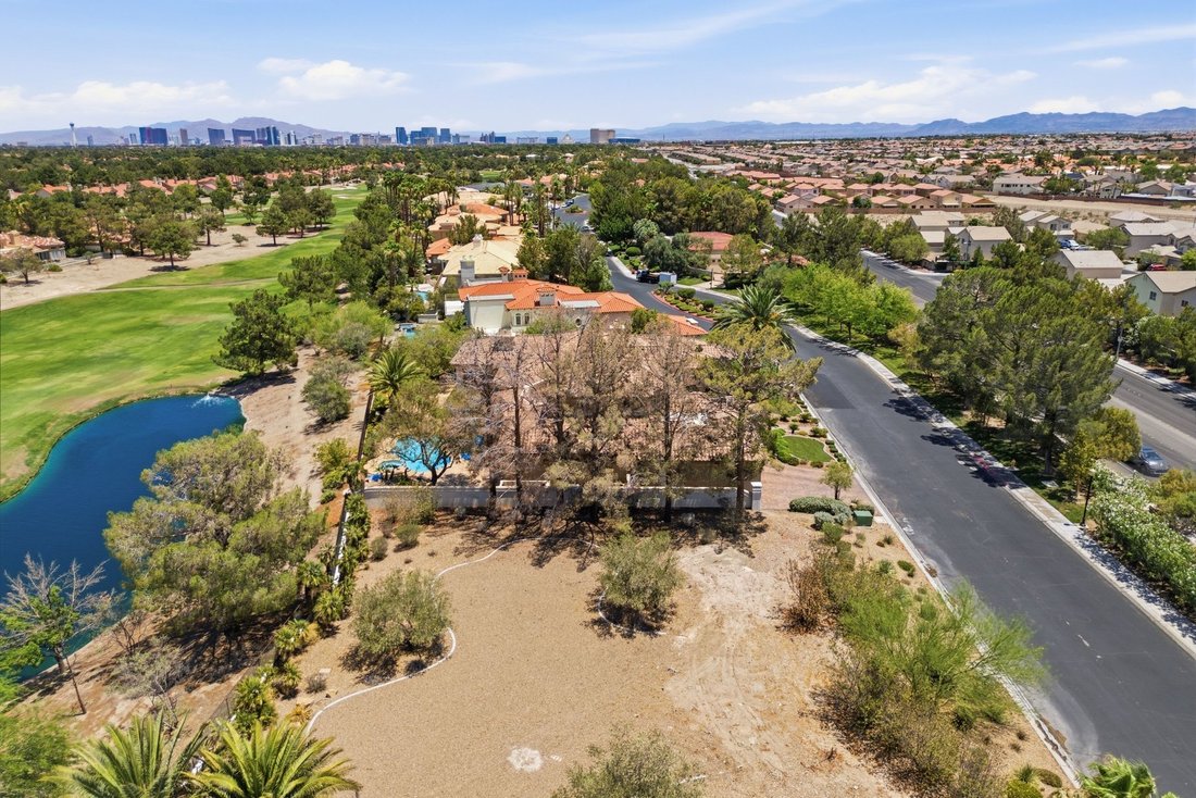 Land in Las Vegas, Nevada, United States 3 - 18267842