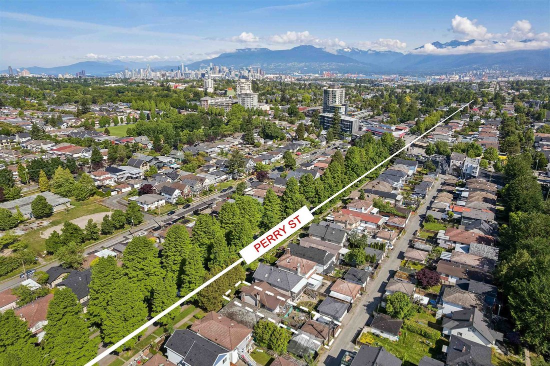 House in Vancouver, British Columbia, Canada 2 - 18268765