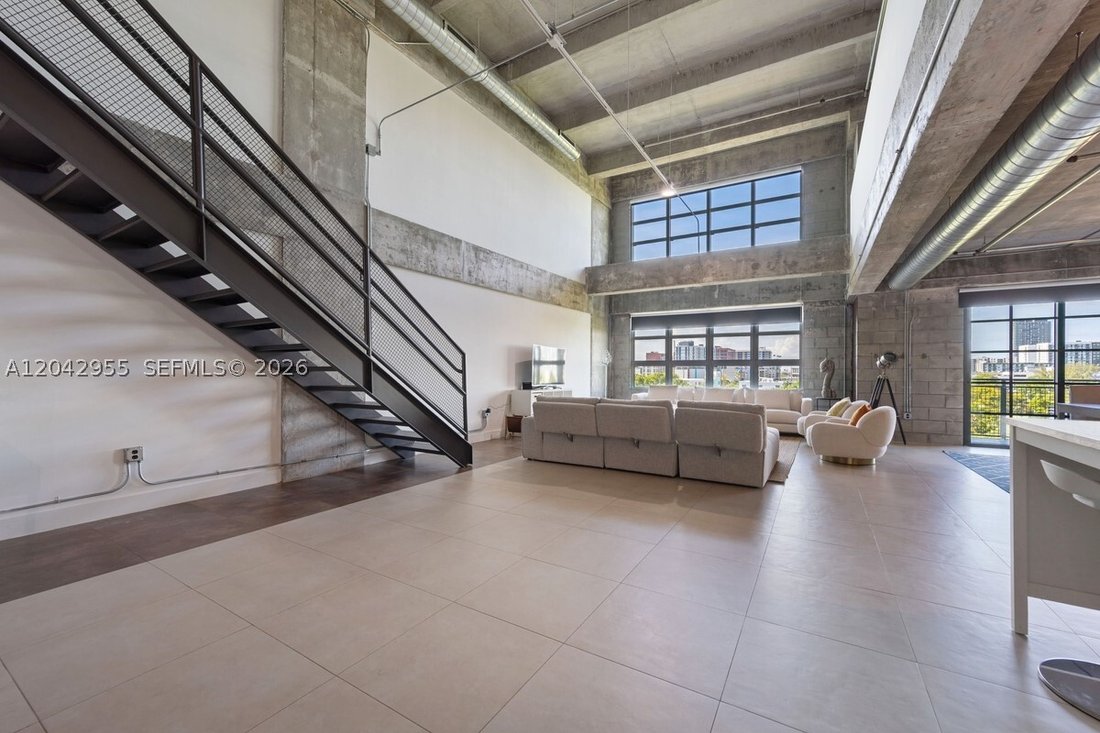 Condo in Miami, Florida, United States 3 - 18267363