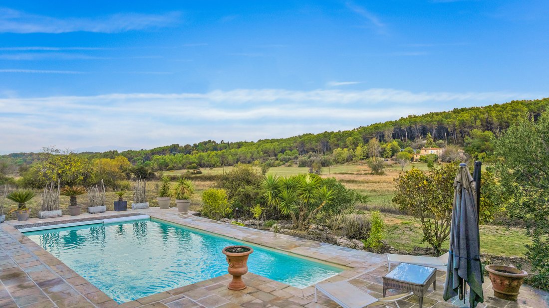 House in Bagnols-en-Forêt, Provence-Alpes-Côte d'Azur, France 3 - 18268626