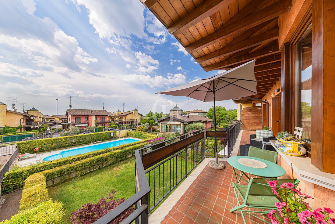 Apartment in Castel Venzago, Lonato del Garda, Lombardy 3 - 18267517
