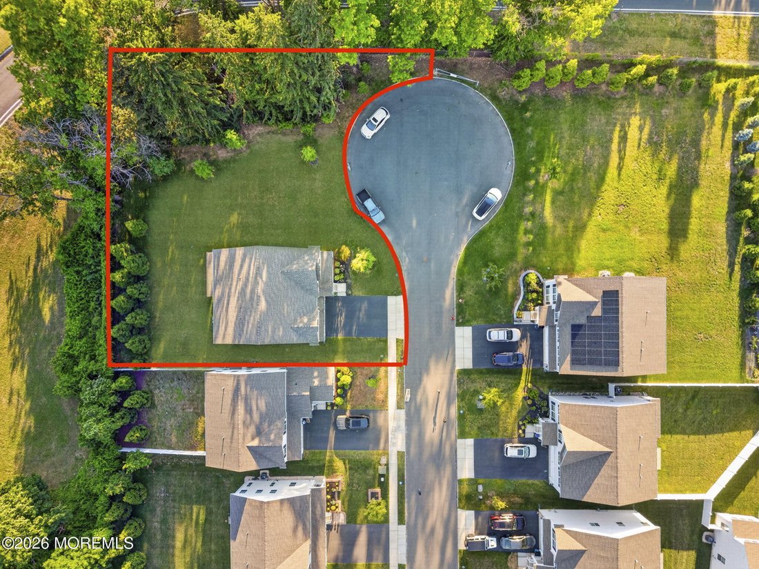 House in Marlboro Township, New Jersey, United States 2 - 18267908