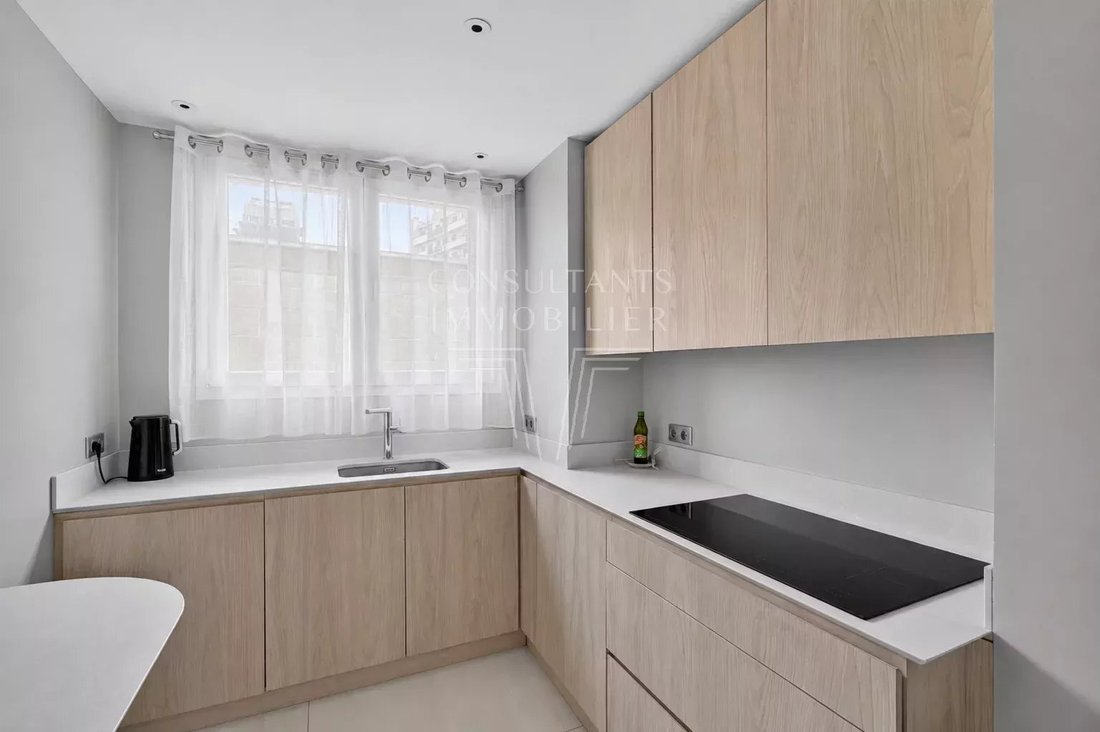 Apartment in Muette Nord, Paris 16e Arrondissement, Paris 4 - 18267349