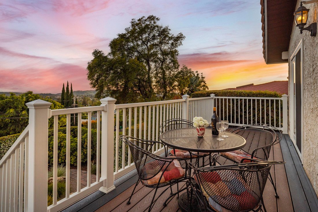 Santa Barbara, California, United States 1 - 18267996