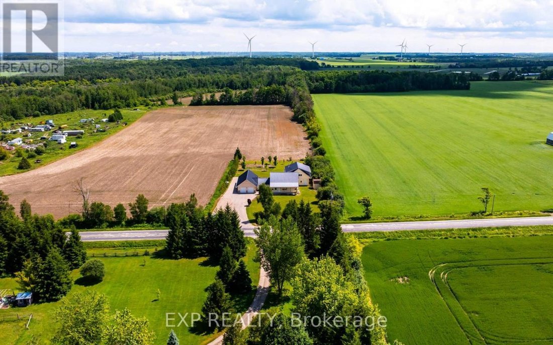 House in Grand Valley, Ontario, Canada 2 - 18268653