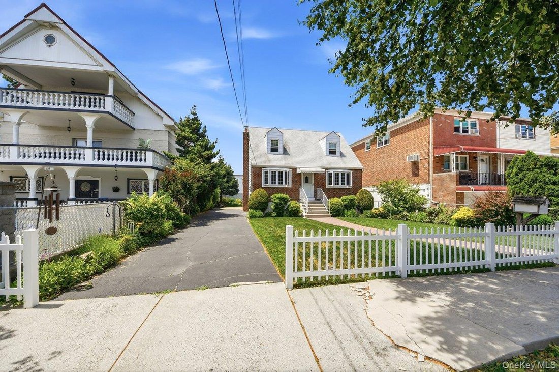 House in New York, New York, United States 2 - 18267694